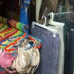 Mulai 2016, Perdagangan Pakaian Bekas Impor Dilarang