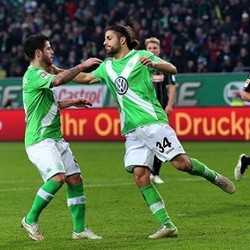 Wolfsburg Benamkan Freiburg 3-0