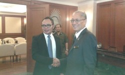 Menteri Hanif Bahas Gaji dan Biaya Penempatan TKI Bersama Menteri Malaysia