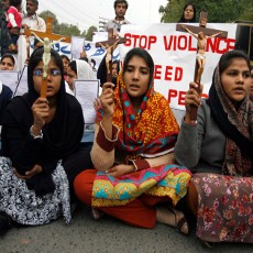 2 Gereja Pakistan Diguncang Bom Bunuh Diri, 14 Orang Tewas