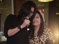 Mesranya Virzha Rayu Fans di 'Friday Hot Music'