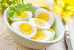 Makan Kuning Telur Bikin Gemuk dan Kolesterol Naik? Ini Kata Ahli Gizi