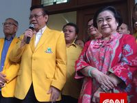 Agung Laksono Bertemu Megawati
