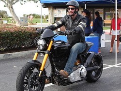 Keanu Reeves Pamer Motor Rp 1 M