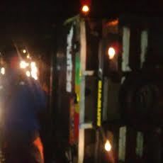 Truk Muat Cabai Terguling Usai Tabrak Motor, Dua Orang Tewas