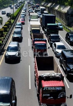 Muncul Petisi Agar Pengelola Tol JORR Melakukan Pembatasan Truk