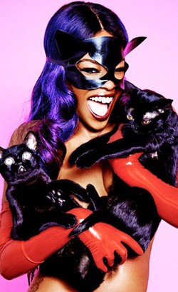 Jadi Model Playboy, Azealia Banks Ngomel Tentang Rasisme