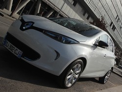 Renault Zoe, Hatchback Mungil dengan Segudang Kecanggihan