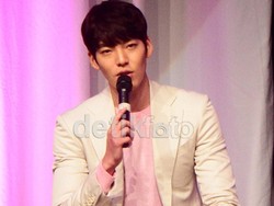 Transformasi Model Bernama Kim Hyun Joong ke Aktor Kim Woo Bin