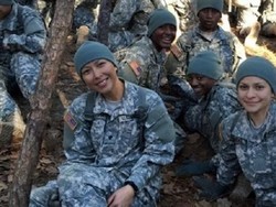 Miss Indonesia 2006 Gabung US Army Atas Keputusan Pribadi