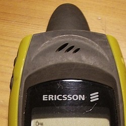 Ericsson R310, Nenek Moyang Ponsel Badak