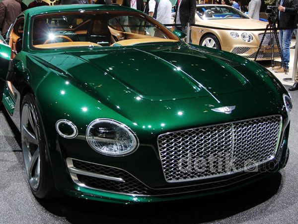 Mobil Sport untuk Para Bos