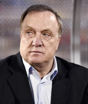 Kucing Hitam Resmi Ditangani Dick Advocaat