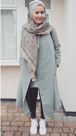 Dina Tokio Bicara Soal Perbedaan Berhijab di Indonesia dan Inggris