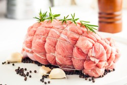 Banyak Restoran dan Toko Daging di Kanada Jual Daging Babi Berlabel Daging Sapi Muda