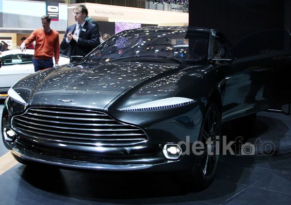 Mobil Keluarga Aston Martin