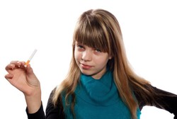 Suruh Anak Beli Rokok Sama Saja Pancing Anak Merokok