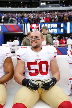 Gara-gara Gegar Otak, Atlet American Football Ini Pensiun Dini