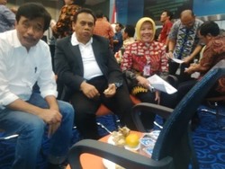 Wagub Djarot Pantau Input e-Budgeting APBD DKI, Tahan Kantuk Pakai Jeruk
