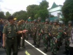 Jelang Nyepi, Ribuan Personel TNI-Polri di Yogya Gelar Apel Sambut Jokowi