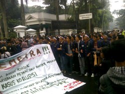 Mahasiswa IPB ke Istana Bogor, Demo Kisruh KPK Polri hingga Harga Beras