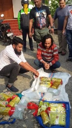 Dor... Dor... 2 Kali Tembakan Terdengar Saat BNN Gerebek Bandar di Jakut