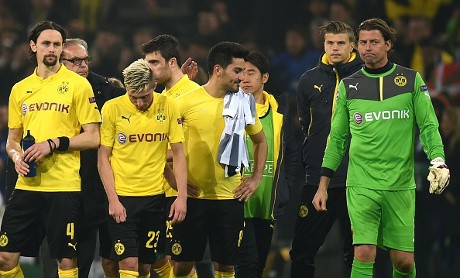 Nasib Klub Inggris dan Jerman yang Serupa tapi Tak Sama