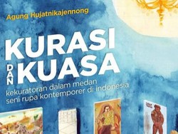 Kurator Seni Agung Hujatnika Rilis Buku Kurasi dan Kuasa
