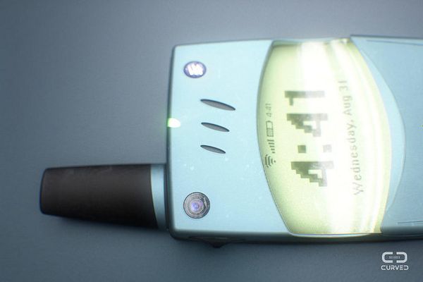 Penampakan Ponsel Jadul Ericsson T28 Pakai Android