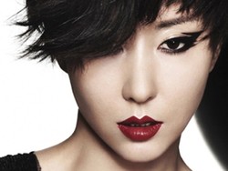 Kecelakaan Mobil, Penyanyi Korea Kim Wan Sun Cedera Leher