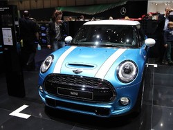 MINI Cooper Bintangi Film Pixel Lawan Monster Pac-Man