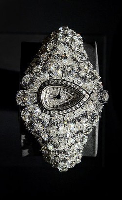 Bertabur Berlian Seharga Rp 521 M, Inikah Jam Termahal di Dunia?