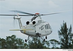 Orang Kaya Ini Punya Helikopter Rp 91 Miliar Berlapis Emas