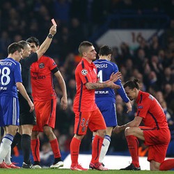 Atas Kartu Merah di Stamford Bridge, Ibra Dihukum Satu Laga