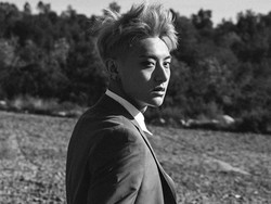 Tatapan Misterius Tao di Teaser Foto EXODUS