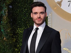 Kenalan dengan Richard Madden, Si Prince Charming di Cinderella