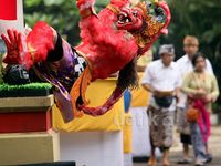 Umat Hindu Tawur Agung di Pura Adhitya Jaya