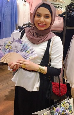 Seksi & Anggapan Lain dari Masyarakat London Tentang Wanita Berhijab