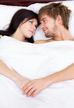 3 Efek Samping yang Bisa Terjadi Saat Bercinta