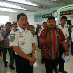 Blusukan Singkat di Bandara Sepinggan, Jonan: Ini Bandara Terbaik di Indonesia