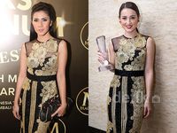 Siapa Lebih Cantik dengan Dress Ivan Gunawan ini, Cynthia Ramlan atau Julie Estelle?