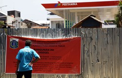 Disegel Sejak Bulan Lalu, Pembangunan SPBG di Jatinegara Terus Berlanjut