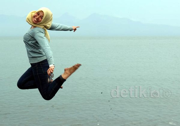 Menikmati Keindahan Pantai Boom Banyuwangi