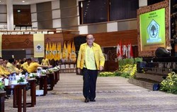 Dukung Ahok Diangket DPRD, Ical: yang Tak Benar Harus Diluruskan