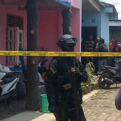 Polisi Juga Gerebek Rumah di Jaksel, Tangsel, Bekasi Terkait ISIS