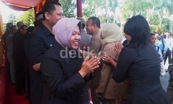 Kenangan Risma Ciptakan Sistem Anti Korupsi yang Berisiko Kehilangan Nyawa