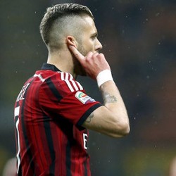 Menez sebagai Jawaban Milan