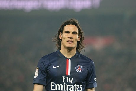 Di Maria Ditukar Cavani?