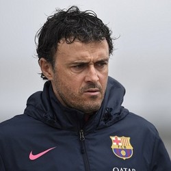 Enrique Harapkan Bantuan Suporter untuk Atasi Tekanan dari Madrid