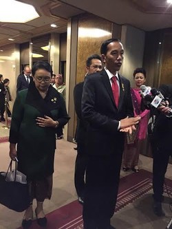 Awali Kegiatan di Tokyo, Presiden Jokowi Bertemu Kaisar Akihito